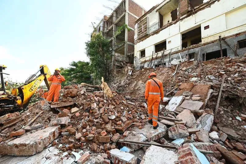 3 Die As Four-Storey Building Falls