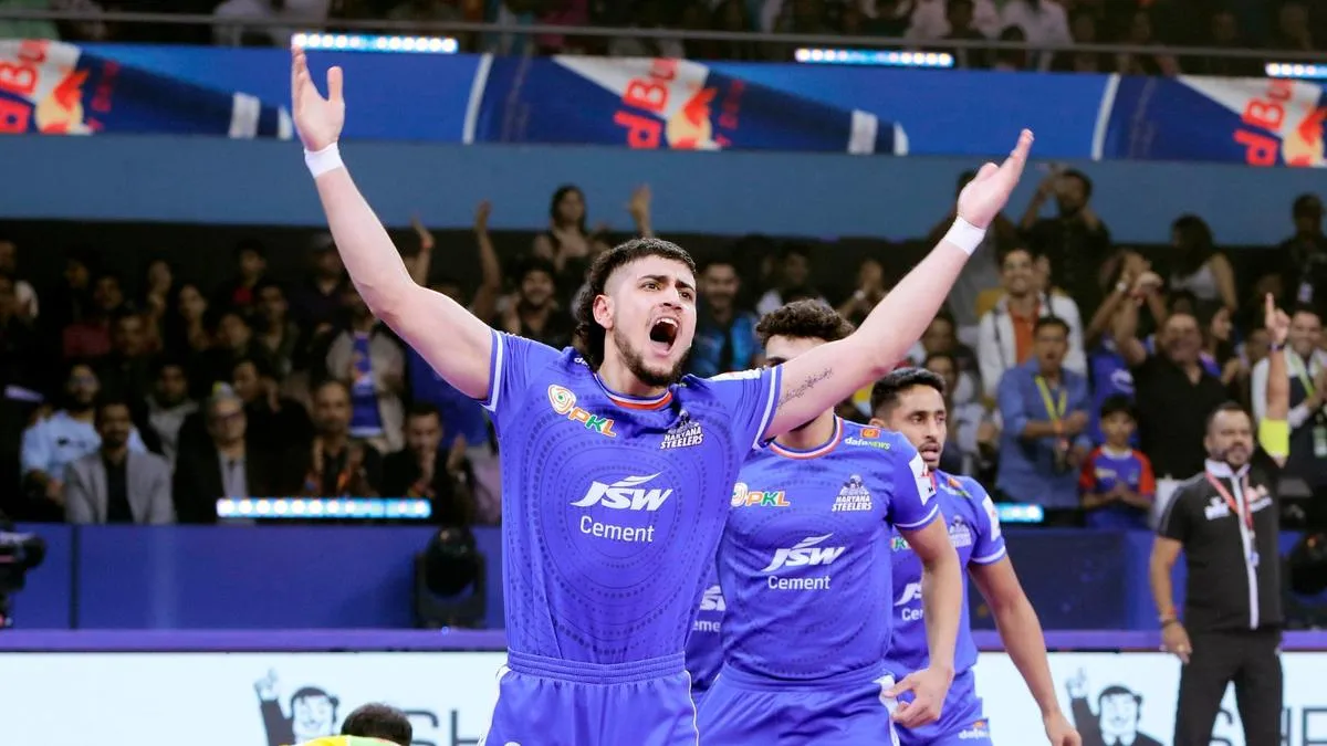PKL Auction 2025: Mohammadreza Shadloui sold to Gujarat Giants for 2.23 crore
